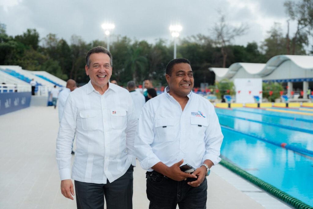 Ministro Ito Bisonó entrega Centro Acuático del Centro Olímpico y anuncia su certificación internacional - Noticias de hoy en República Dominicana | De Último Minuto