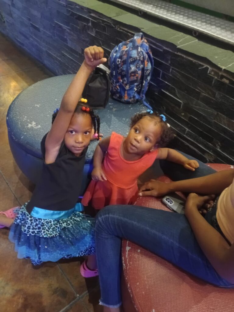 Esposo de mujer desaparecida con sus hijas en Los Alcarrizos mantiene búsqueda; PN continúa investigando - Noticias de hoy en República Dominicana | De Último Minuto