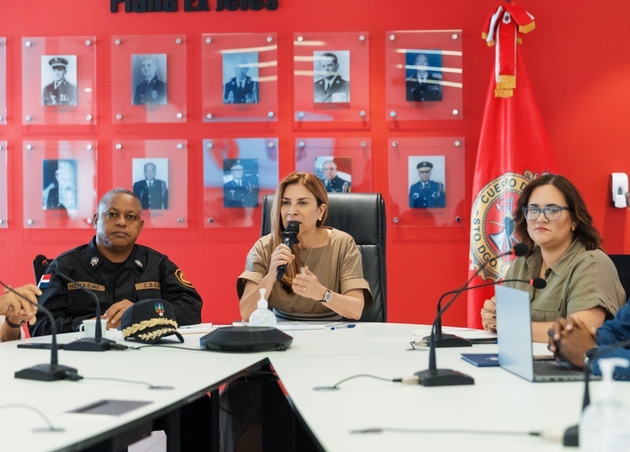 Alcaldesa Carolina Mejía activa en sesión permanente el Comité de Prevención ante lluvias afectan el DN - Noticias de hoy en República Dominicana | De Último Minuto