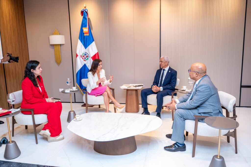 Congreso Nacional y embajadora de Estados Unidos abordan agenda legislativa y cooperación bilateral - Noticias de hoy en República Dominicana | De Último Minuto