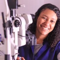 Oftalmóloga alerta sobre aumento de ojo seco infantil en niños con Miopía - Noticias de hoy en República Dominicana | De Último Minuto