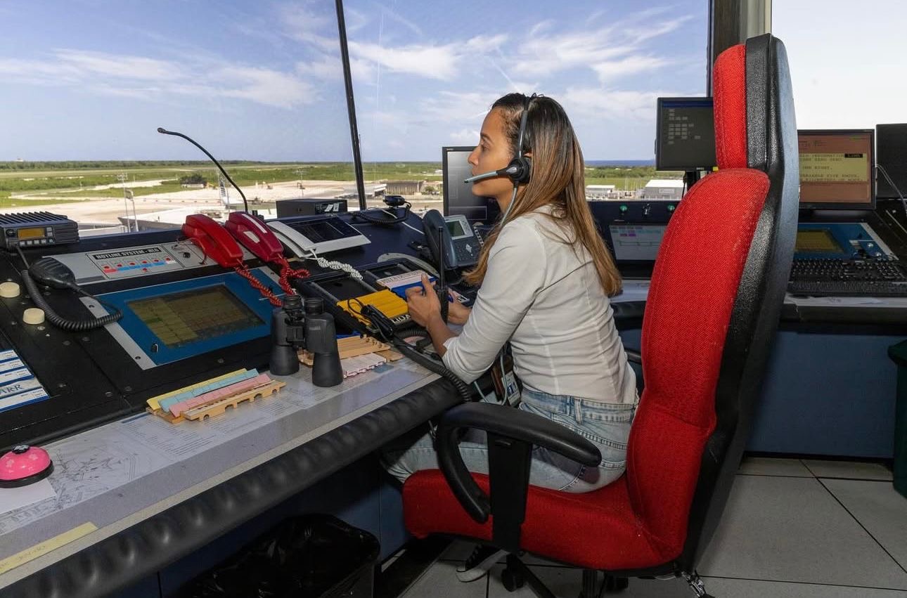 IDAC abre concurso para controladores de aeródromos - Noticias de hoy en República Dominicana | De Último Minuto