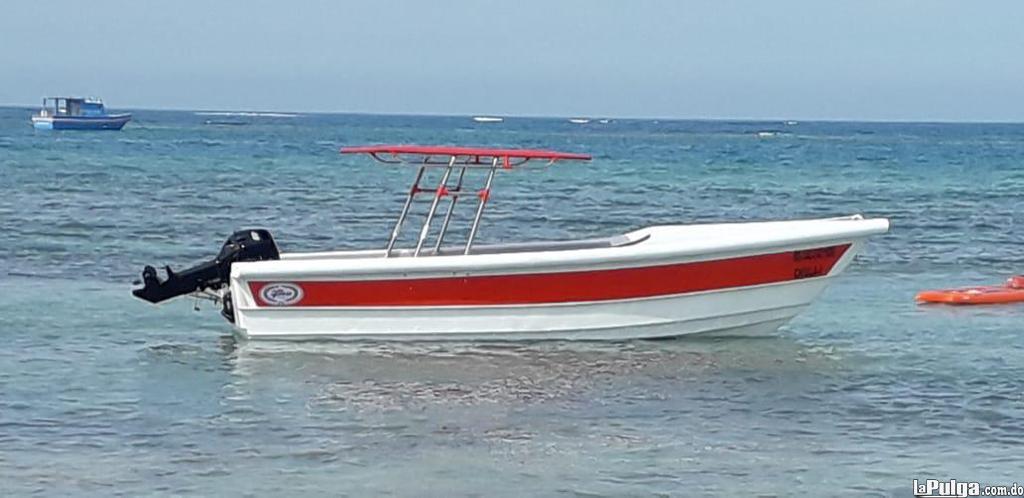 Rescatan grupo de azuanos que quedó a la deriva en viaje clandestino hacia Puerto Rico - Noticias de hoy en República Dominicana | De Último Minuto
