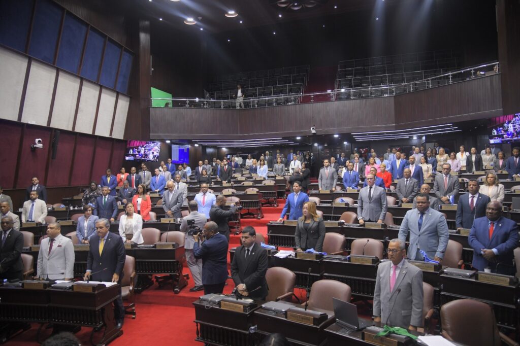 Cámara de Diputados aprueba acuerdos sobre visados con Guinea Ecuatorial y servicios aéreos con Seychelles | 2 | Cámara de Diputados aprueba acuerdos sobre visados con Guinea Ecuatorial y servicios aéreos con Seychelles - Noticias de hoy en República Dominicana | De Último Minuto