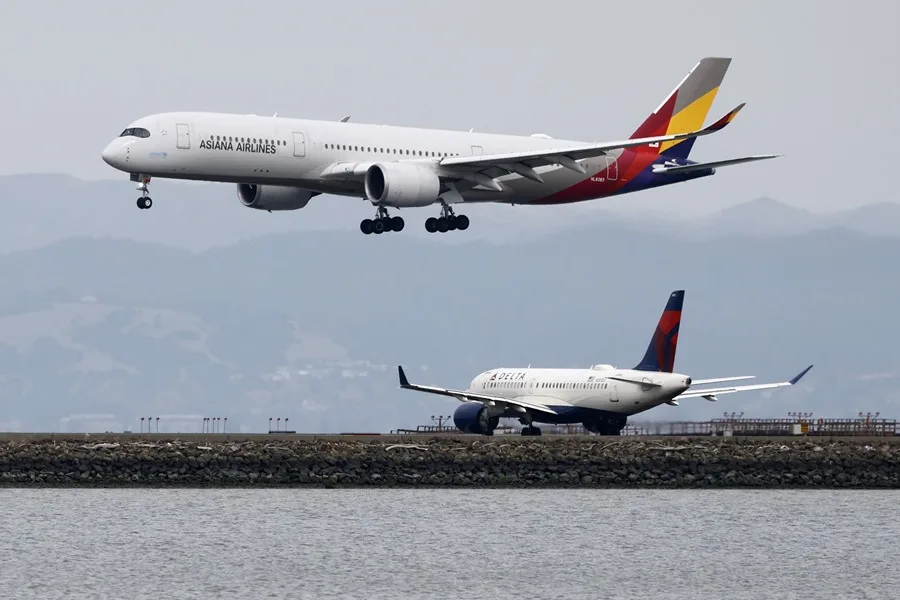 Las aerolíneas surcoreanas recortan más de 900 vuelos redondos por la subida del crudo - Noticias de hoy en República Dominicana | De Último Minuto