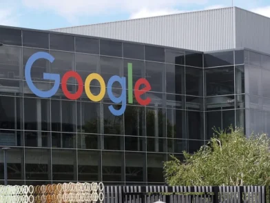 Acusan a empleado de Google de usar información confidencial para ganar US$1.2 millones en apuestas