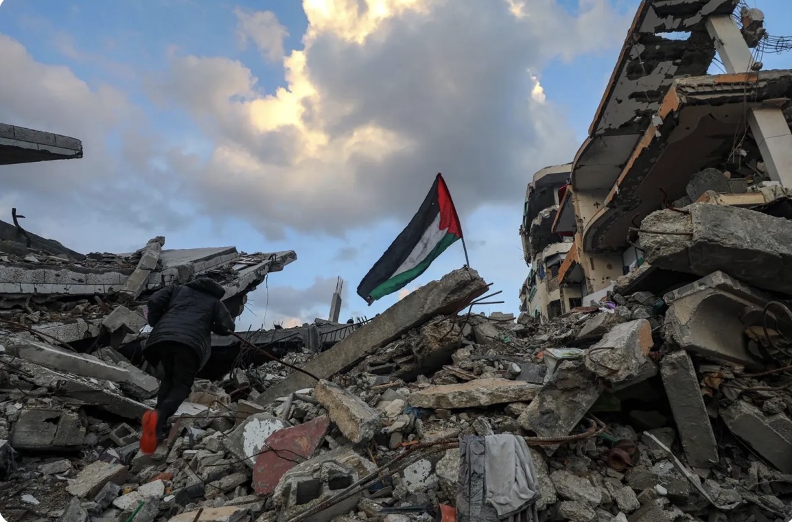 Al menos dos muertos en un bombardeo israelí contra un coche en la ciudad de Gaza - Noticias de hoy en República Dominicana | De Último Minuto
