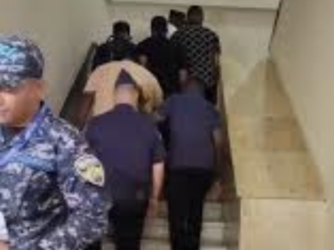 Aplazan para el lunes medida de coerción contra tres implicados en presunta estafa millonaria a banco - Noticias de hoy en República Dominicana | De Último Minuto