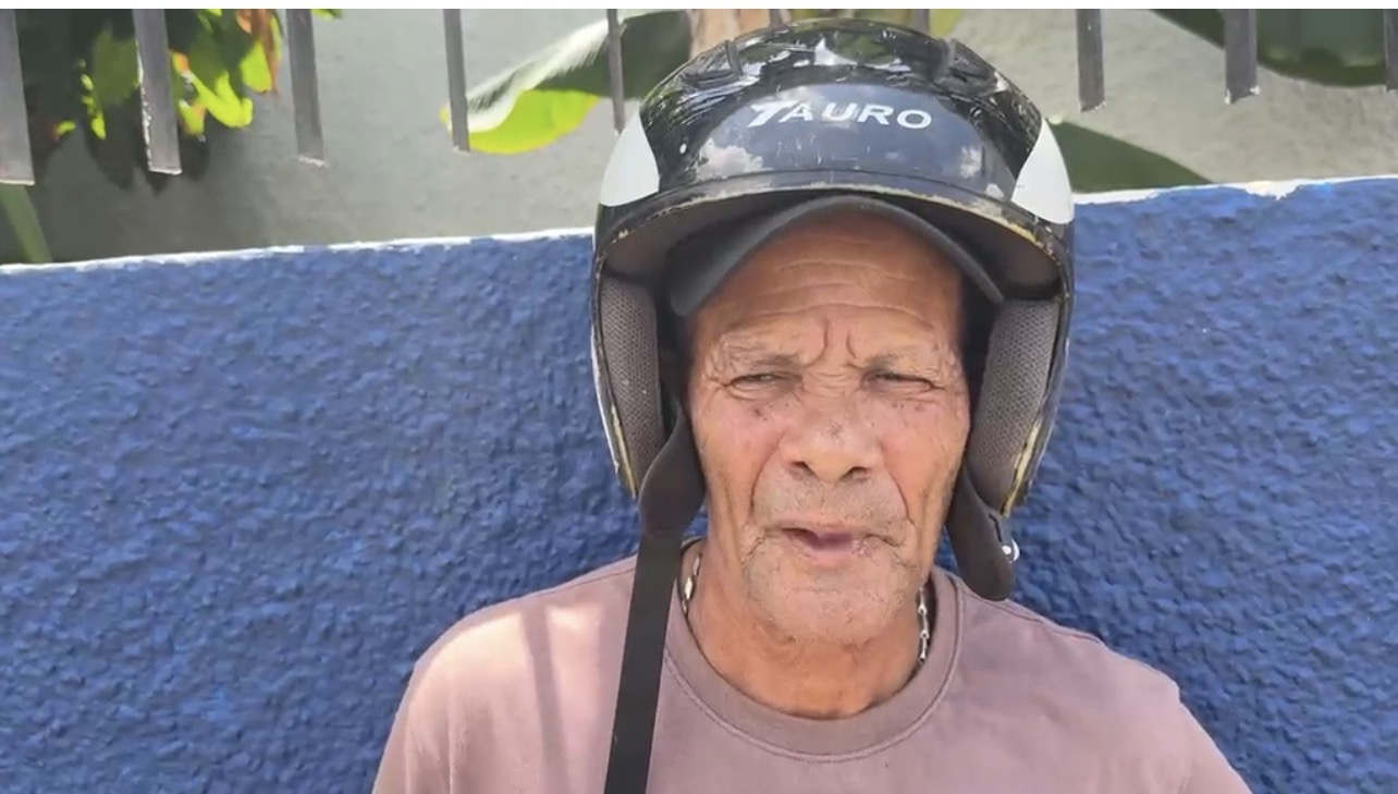 Seguridad denuncia que fue asaltado y despojado de escopeta en Pizza Hut de SFM - Noticias de hoy en República Dominicana | De Último Minuto