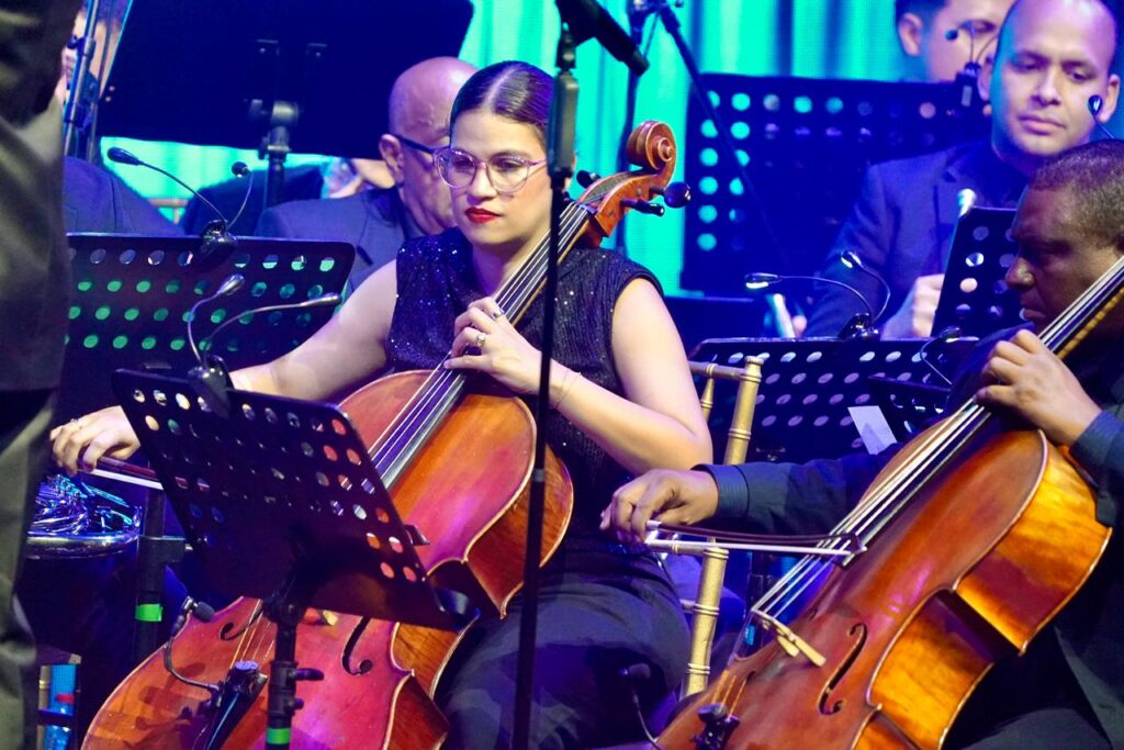 Isabel Pantoja cantó “Así Fue” en bachata junto a Amaury Sánchez y la Filarmónica de SD - Noticias de hoy en República Dominicana | De Último Minuto