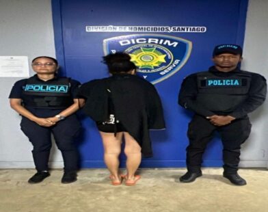 Policía encuentra a joven y adolescente desaparecidas en Santiago