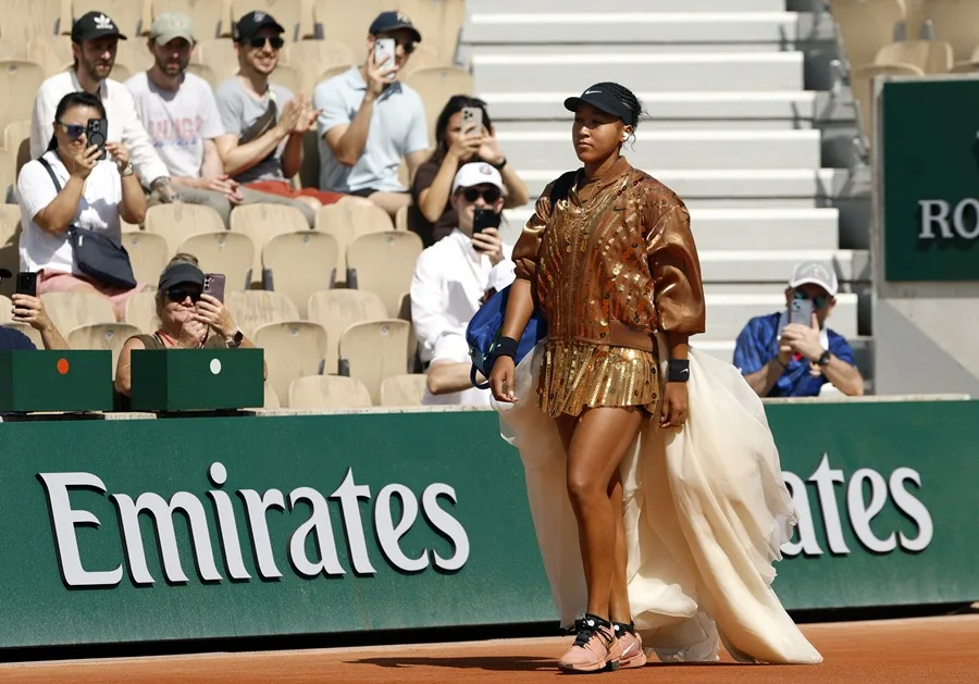 Naomi Osaka da un segundo golpe de efecto de moda en Roland Garros - Noticias de hoy en República Dominicana | De Último Minuto