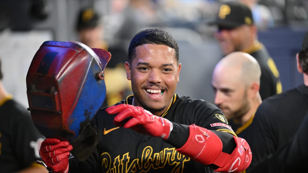 Esmerlyn Valdez conecta su primer jonrón en Grandes Ligas y protagoniza curioso intercambio - Noticias de hoy en República Dominicana | De Último Minuto