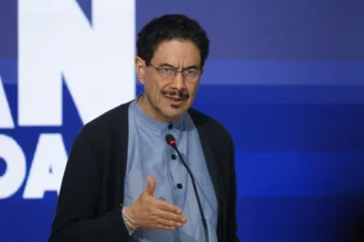 Cepeda dice que Colombia vive “severa crisis espiritual” por la desigualdad y violencia