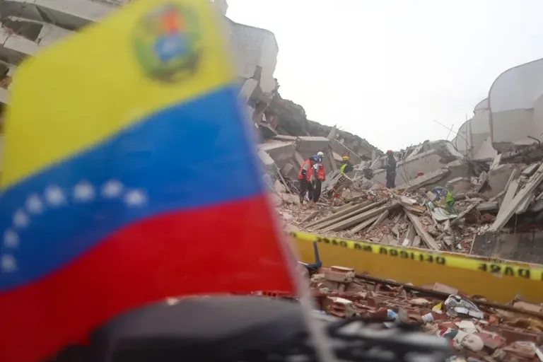 Venezuela estima que necesitará 25.000 viviendas para los afectados por los terremotos que dejan ya 4.333 muertos