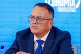 Delcy Rodríguez pone al hermano de Diosdado Cabello al frente del sector petroquímico de Venezuela