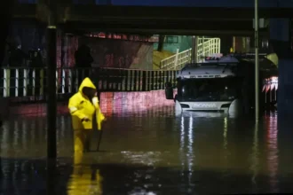 Suben a cuatro los muertos por temporal en Chile y declaran la alerta roja en Valparaíso